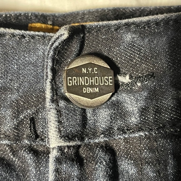 Grindhouse Denim Men’s Shorts. Waist 44. Acid wash with rips. Grunge. Rips - Picture 3 of 10